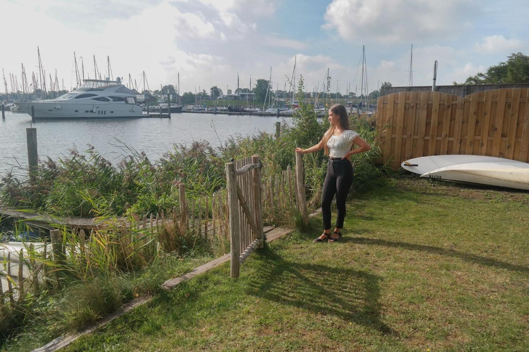 8 Pers. Holiday Home Carla In Front Of The Lauwersmeer Anjum Buitenkant foto